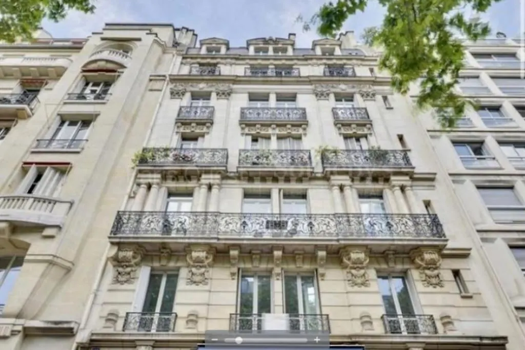 Elegant Luxury Private Apartment By Eiffel Tower 巴黎